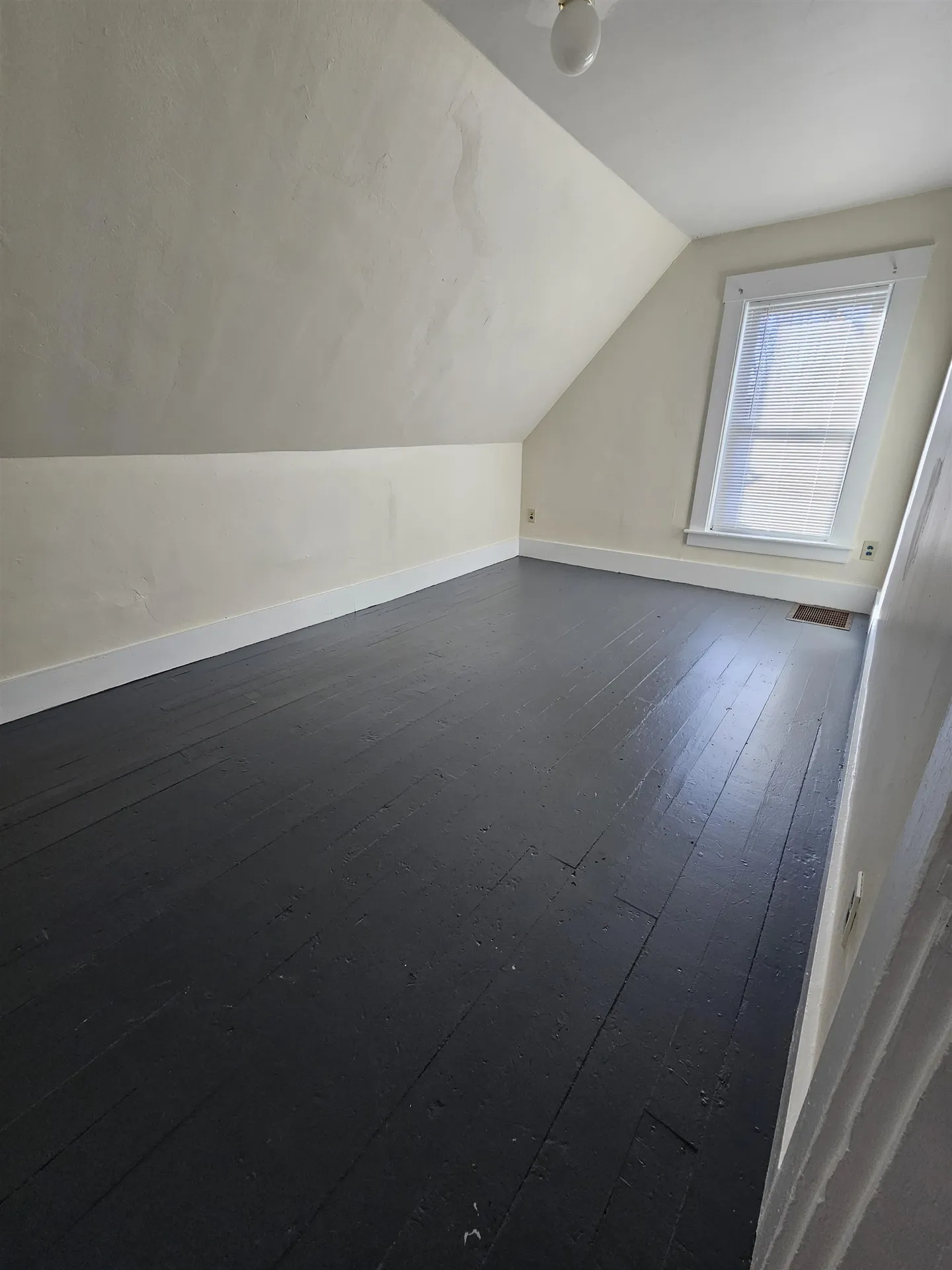 119B Franklin Street Franklin NH 03235