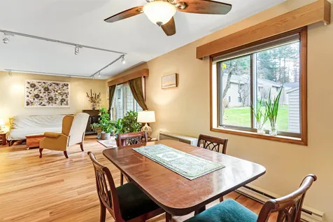51 Hawthorne Circle South Burlington VT 05403