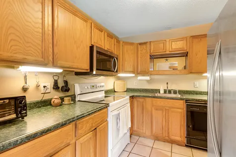 51 Hawthorne Circle South Burlington VT 05403