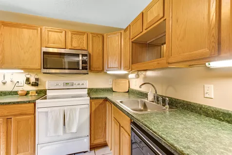 51 Hawthorne Circle South Burlington VT 05403