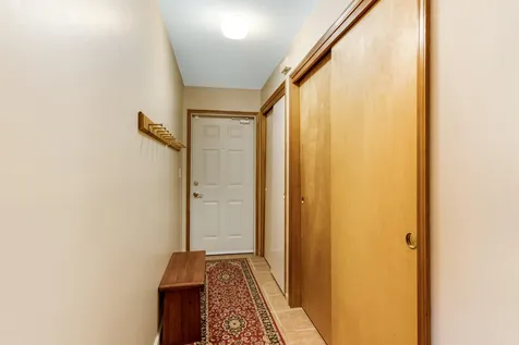 51 Hawthorne Circle South Burlington VT 05403