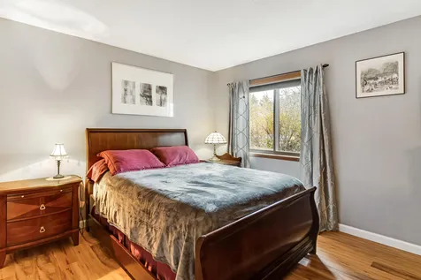 51 Hawthorne Circle South Burlington VT 05403