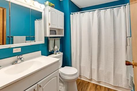 51 Hawthorne Circle South Burlington VT 05403