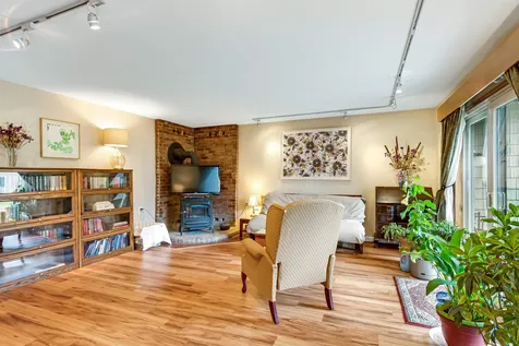 51 Hawthorne Circle South Burlington VT 05403