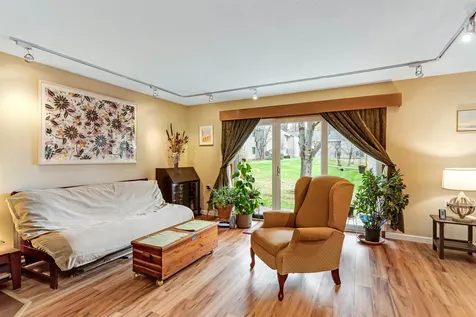 51 Hawthorne Circle South Burlington VT 05403
