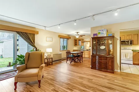 51 Hawthorne Circle South Burlington VT 05403