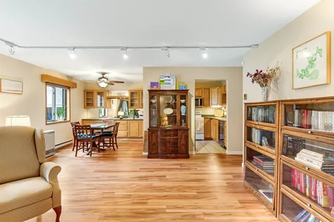 51 Hawthorne Circle South Burlington VT 05403
