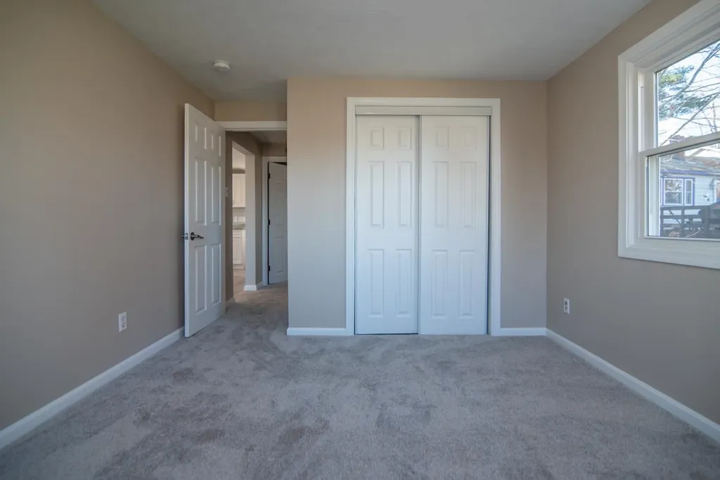 14 Babscott Lane Kingston NH 03848