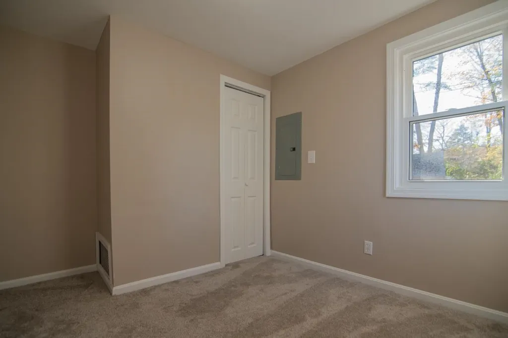 14 Babscott Lane Kingston NH 03848