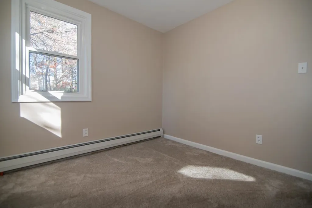 14 Babscott Lane Kingston NH 03848