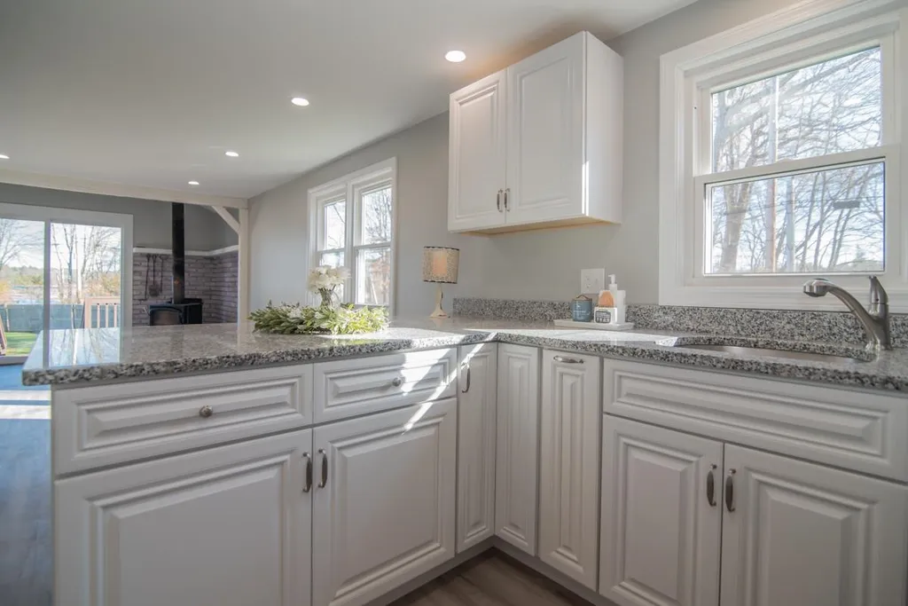 14 Babscott Lane Kingston NH 03848