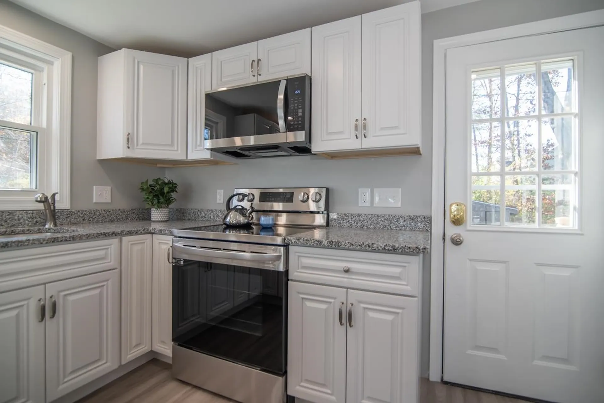 14 Babscott Lane Kingston NH 03848
