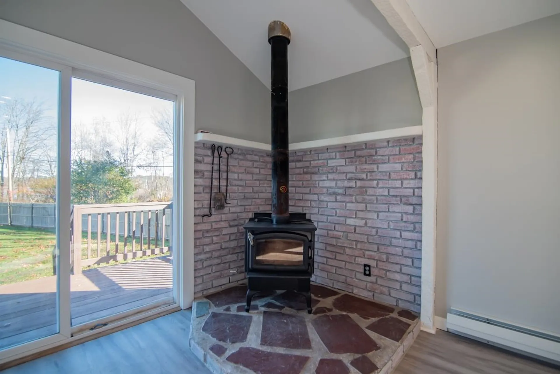 14 Babscott Lane Kingston NH 03848