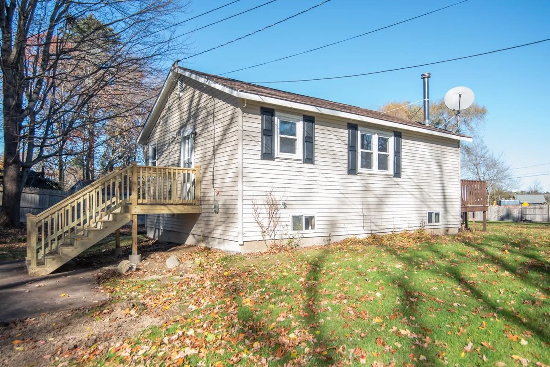 14 Babscott Lane Kingston NH 03848