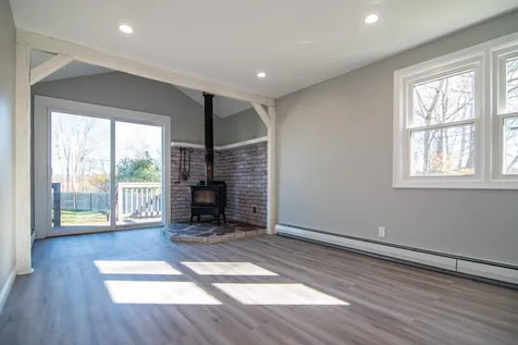 14 Babscott Lane Kingston NH 03848
