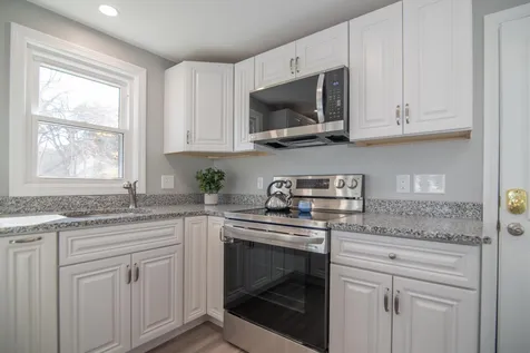 14 Babscott Lane Kingston NH 03848