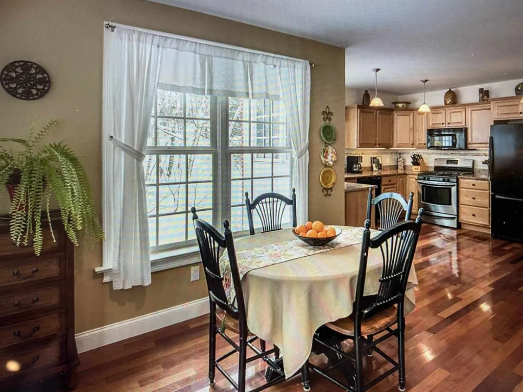 11 Baynes Road Plainfield NH 03770