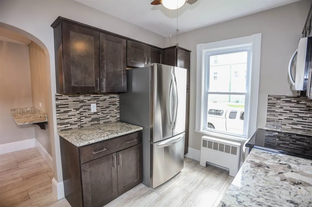 752 Hevey Street Manchester NH 03102
