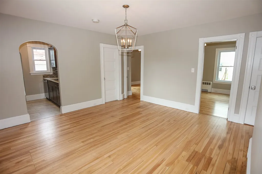 752 Hevey Street Manchester NH 03102