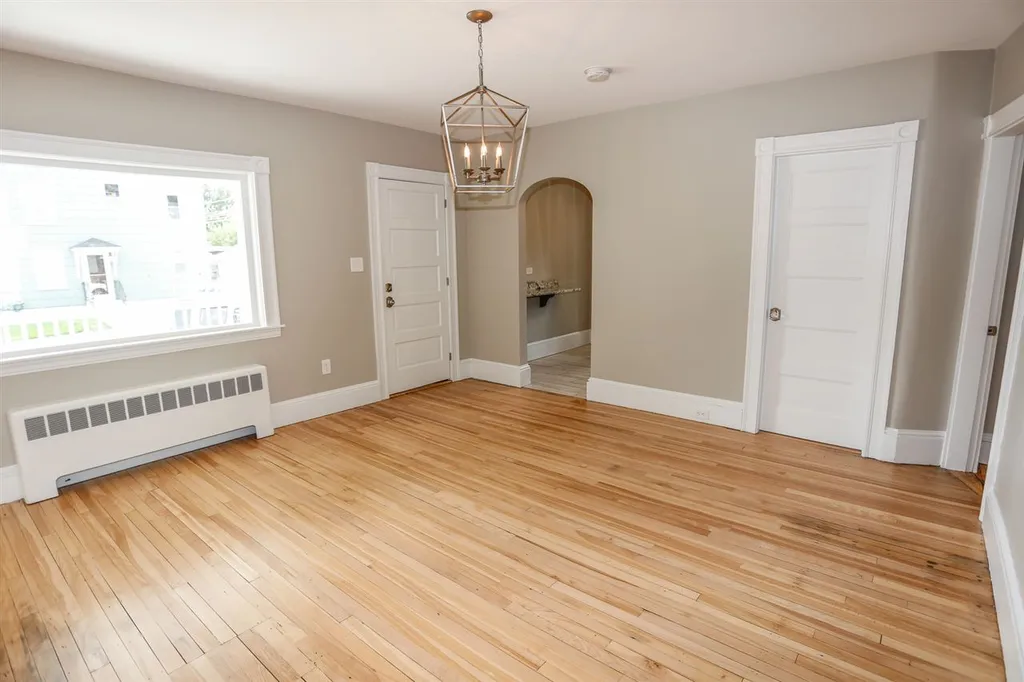 752 Hevey Street Manchester NH 03102