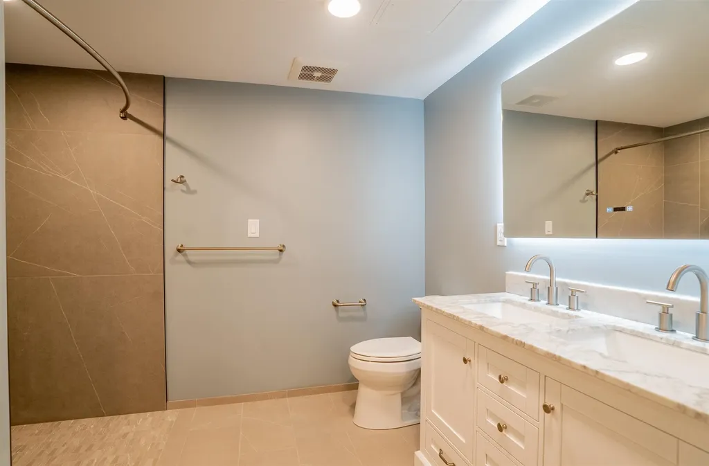 99 Foundry Place Portsmouth NH 03801