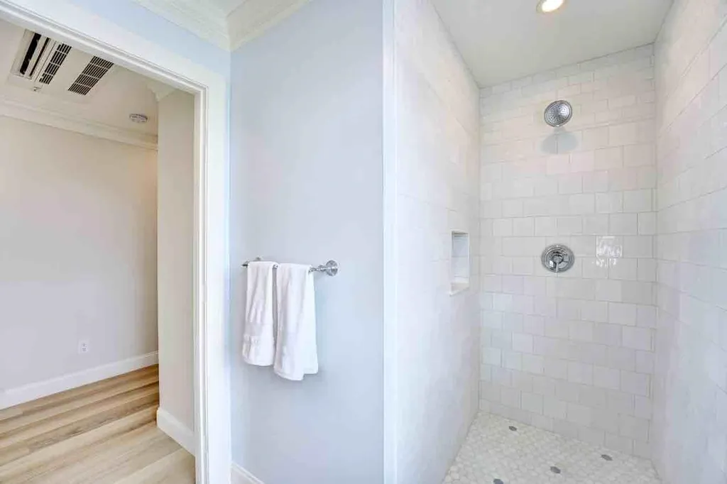 180 Kings Highway Hampton NH 03842