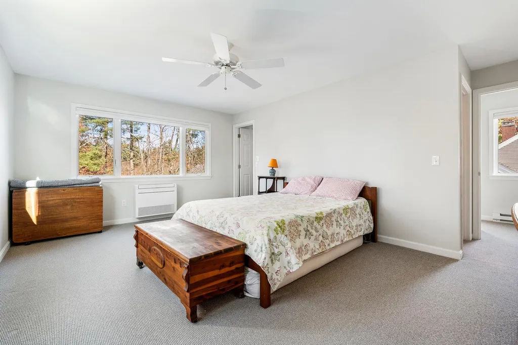 75 Hilltop Place New London NH 03257