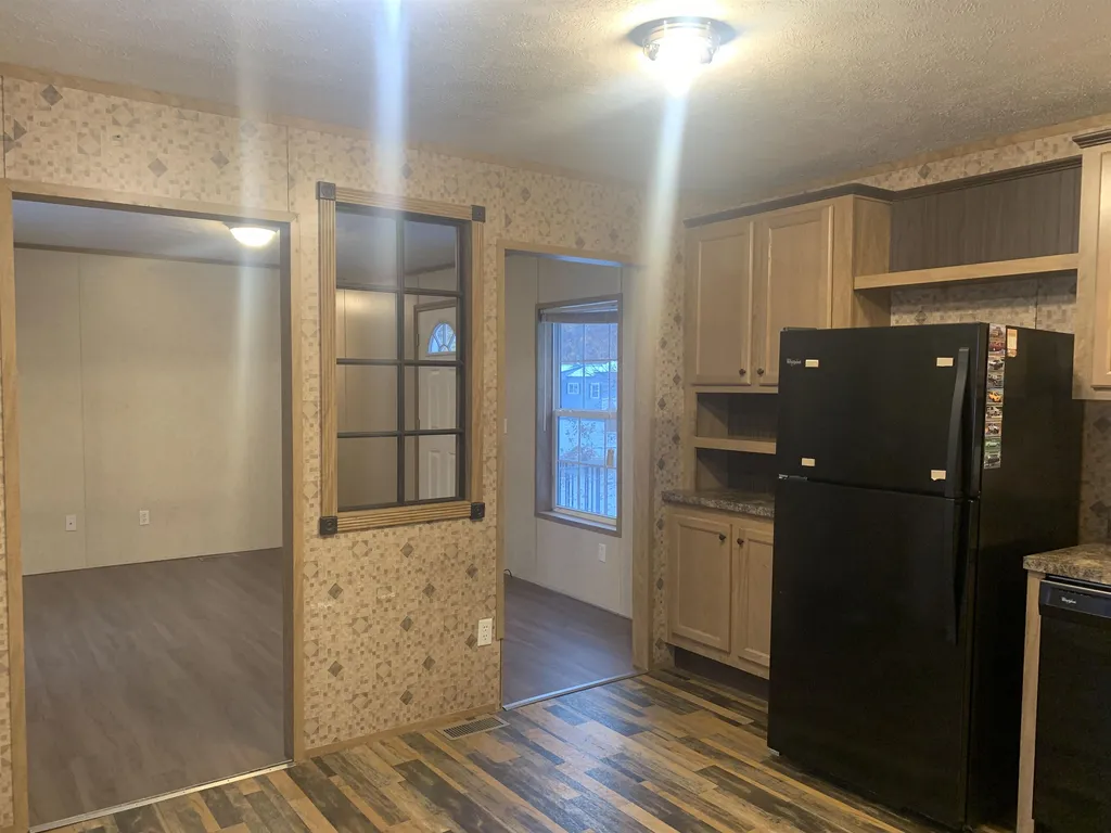 6 Mavis Avenue Rochester NH 03839