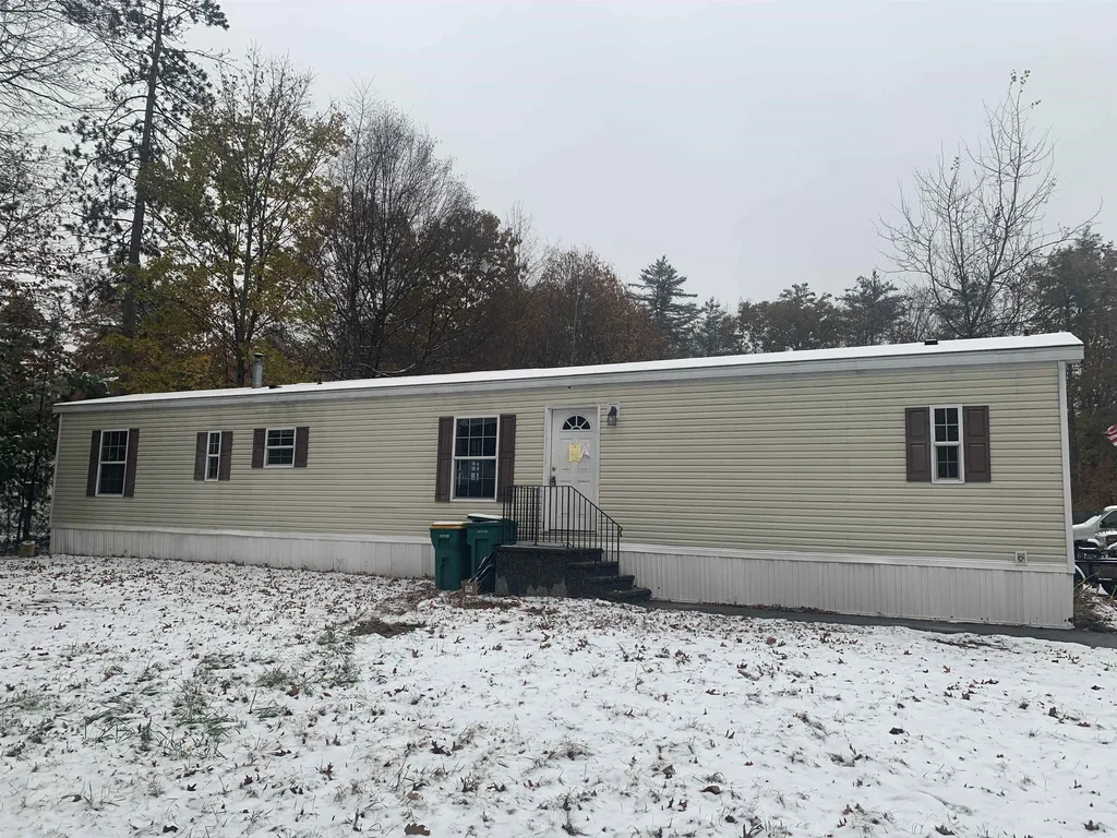 6 Mavis Avenue Rochester NH 03839