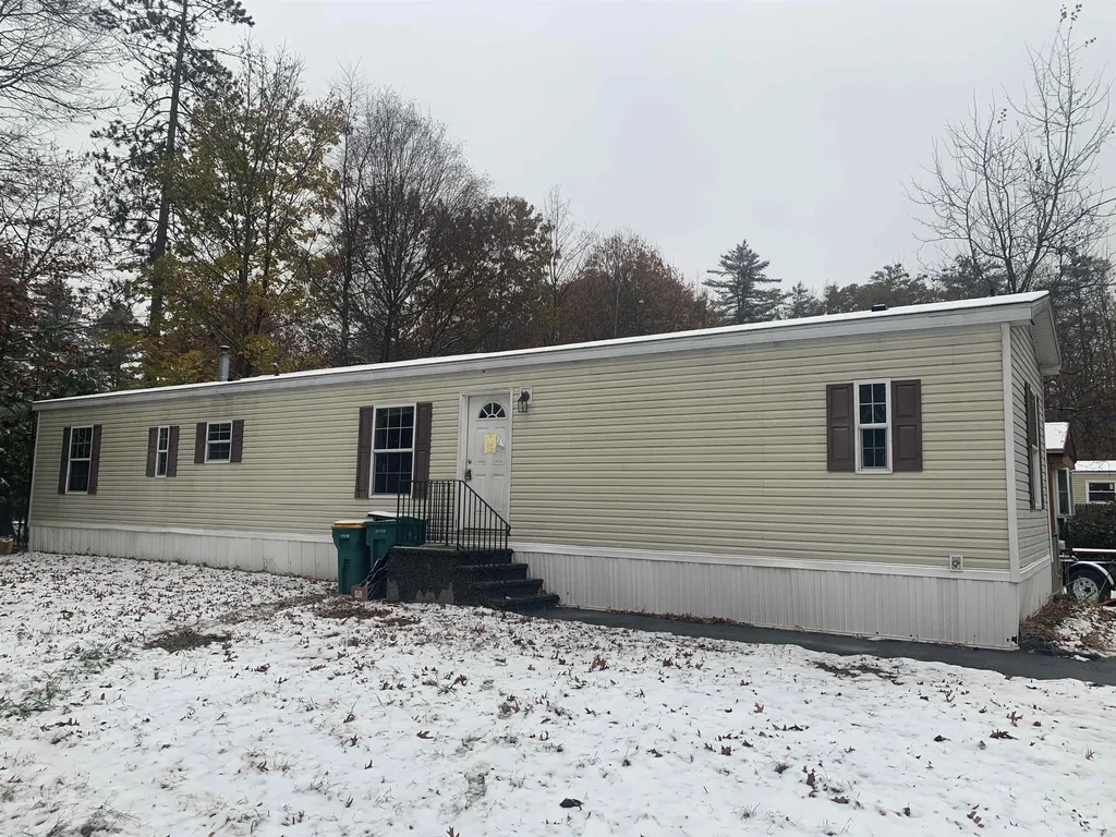 6 Mavis Avenue Rochester NH 03839
