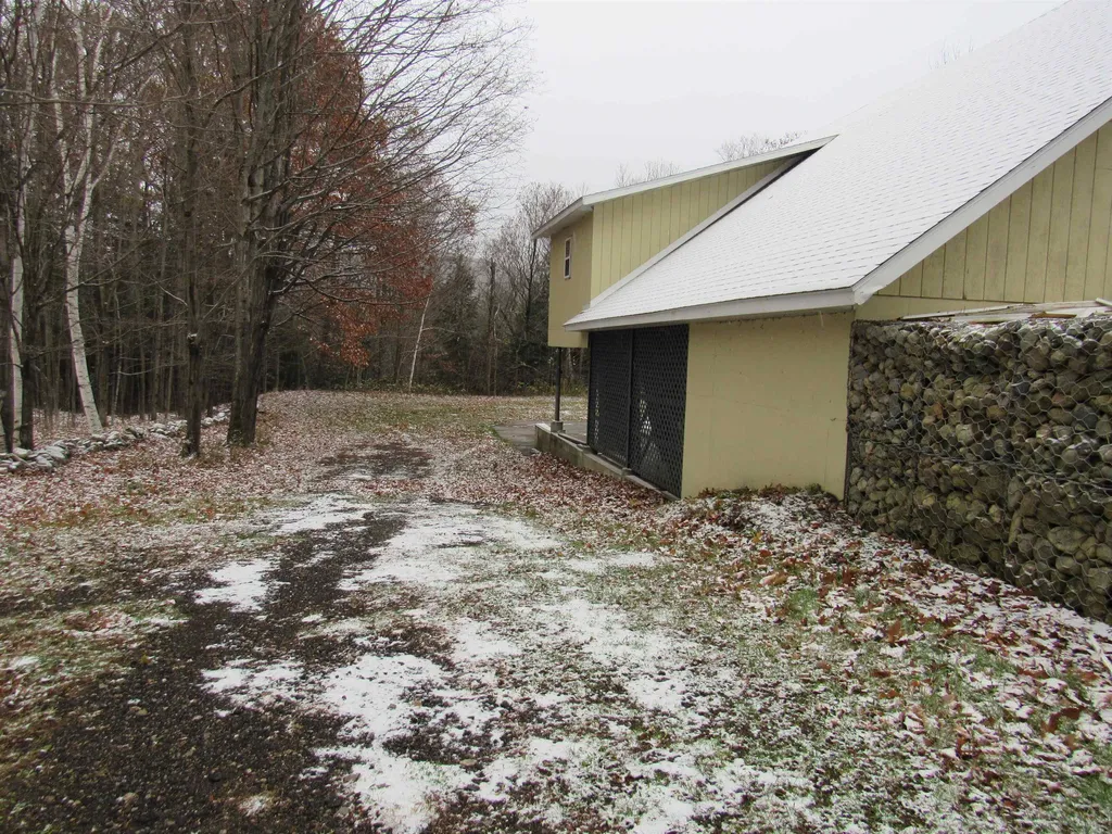 130 North Road Shelburne NH 03581