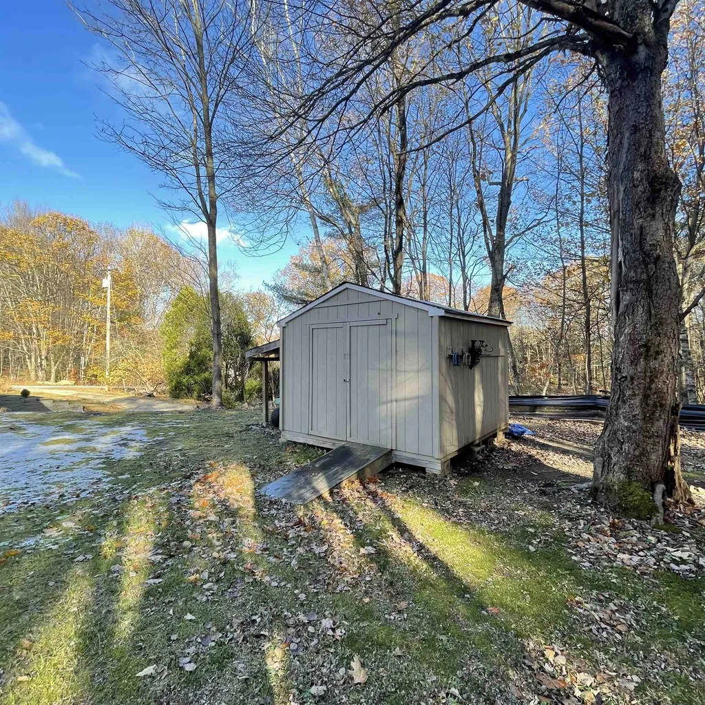 4 Forest Lane Boscawen NH 03303