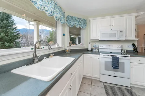 116 Samuel Hale Drive Hales Location NH 03860