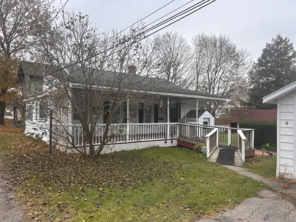 4 Gage Place Bennington VT 05201