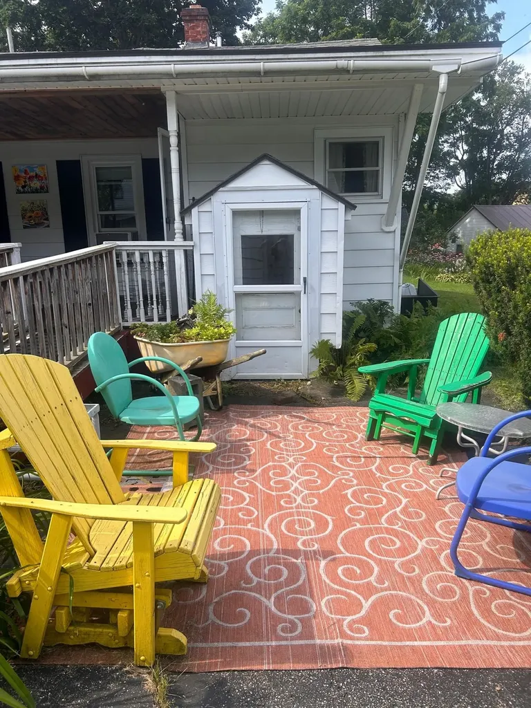 4 Gage Place Bennington VT 05201