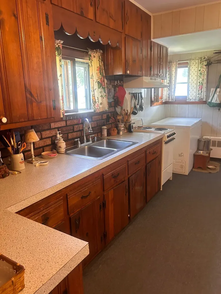 4 Gage Place Bennington VT 05201
