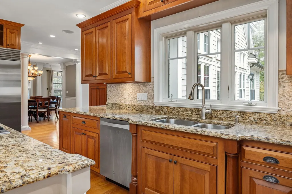 13 Whitehorse Drive Rye NH 03870