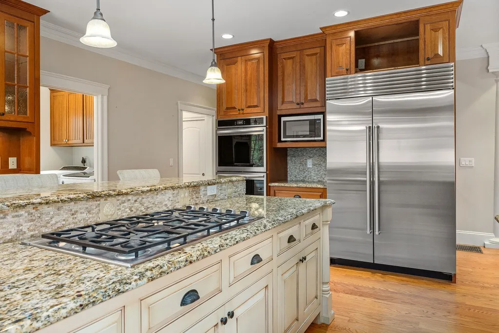 13 Whitehorse Drive Rye NH 03870