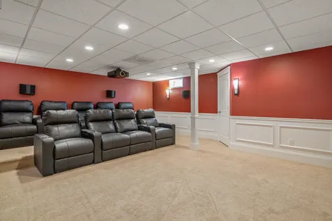 13 Whitehorse Drive Rye NH 03870