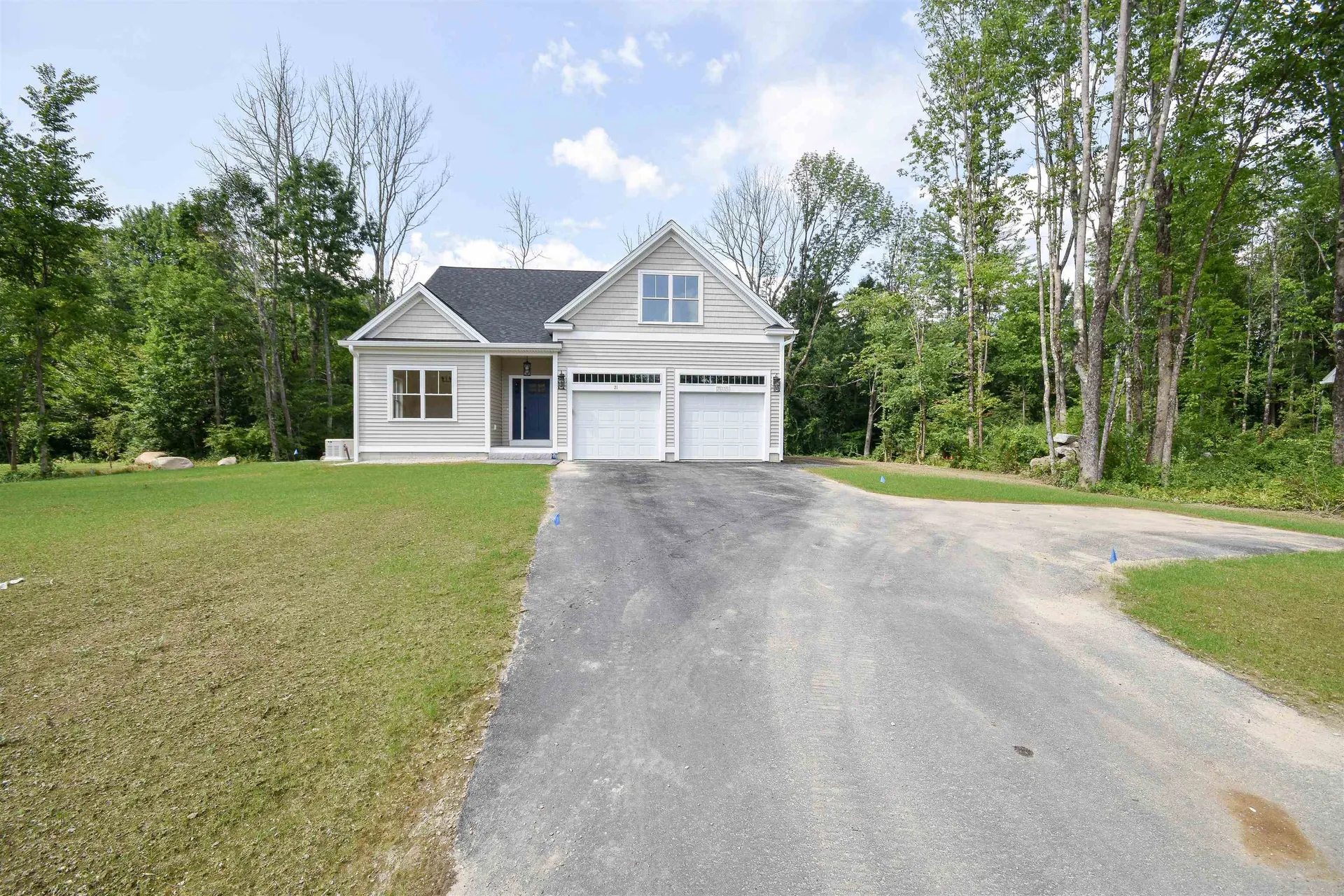 71 Signature Drive Barrington NH 03825