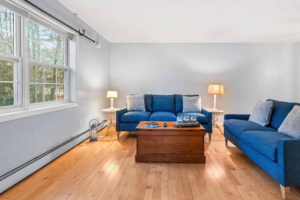 7 Pointe Drive Essex VT 05452
