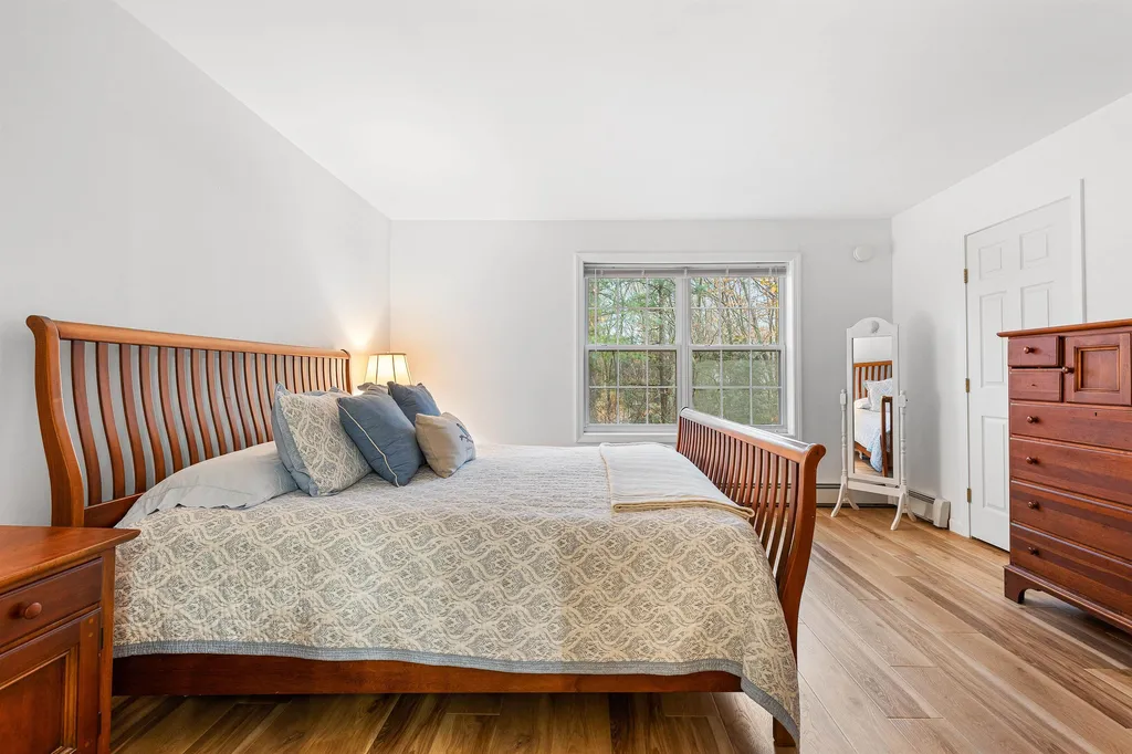 7 Pointe Drive Essex VT 05452