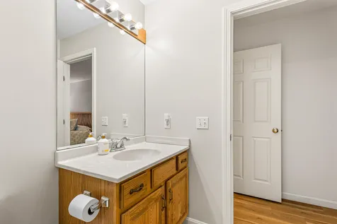 7 Pointe Drive Essex VT 05452