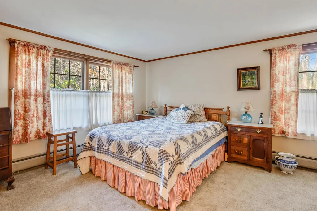 30 Ridgewood Road Sunapee NH 03782
