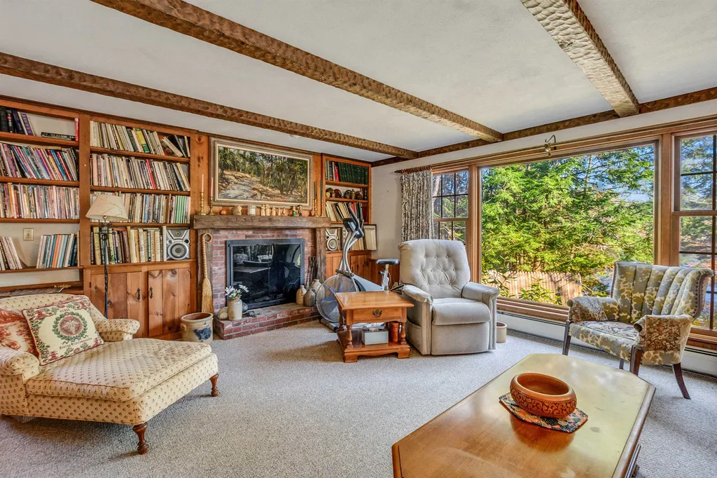 30 Ridgewood Road Sunapee NH 03782