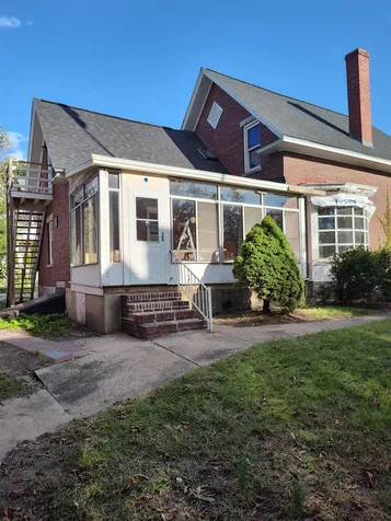 394 Hanover Street Manchester NH 03104