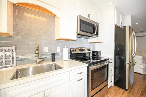 6 Independence Way Laconia NH 03246