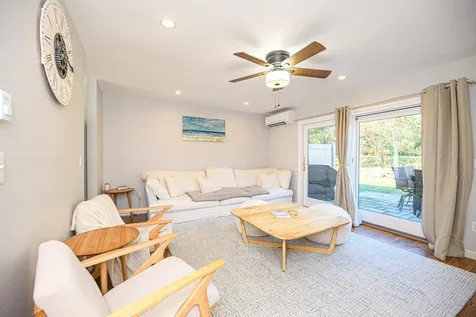 6 Independence Way Laconia NH 03246