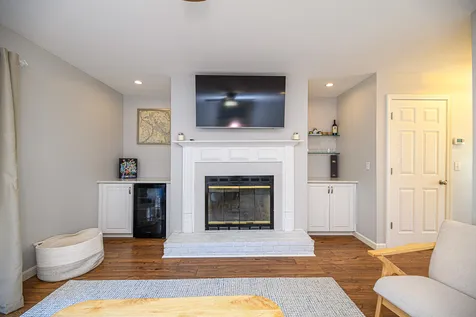 6 Independence Way Laconia NH 03246