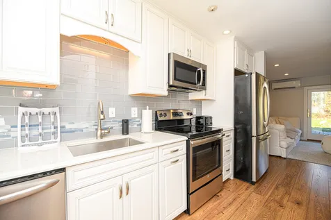 6 Independence Way Laconia NH 03246